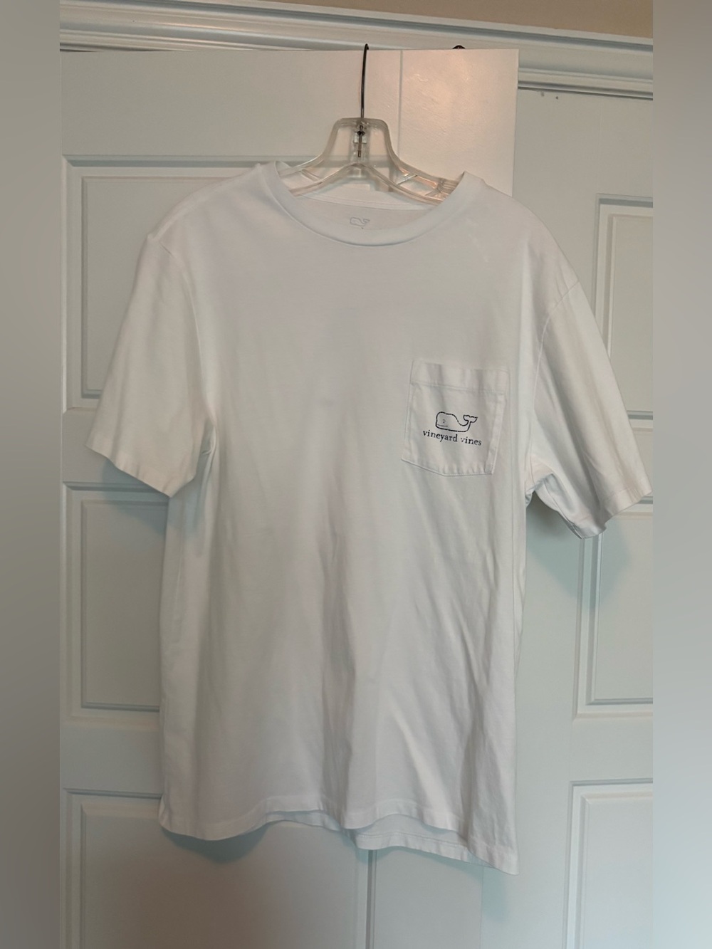 Vineyard Vines Whale Pocket T-Shirt size M